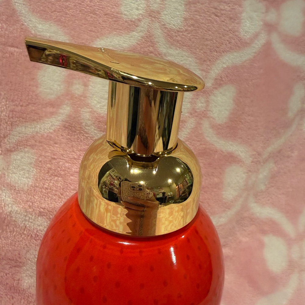 Strawberry Shortcake Foaming Hand Soap - Picture 2 of 6